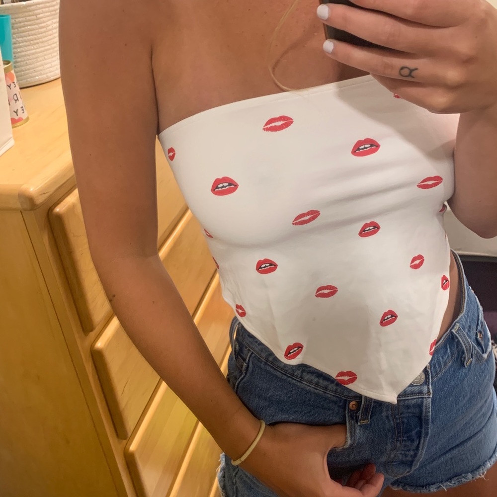Kisses bandana top